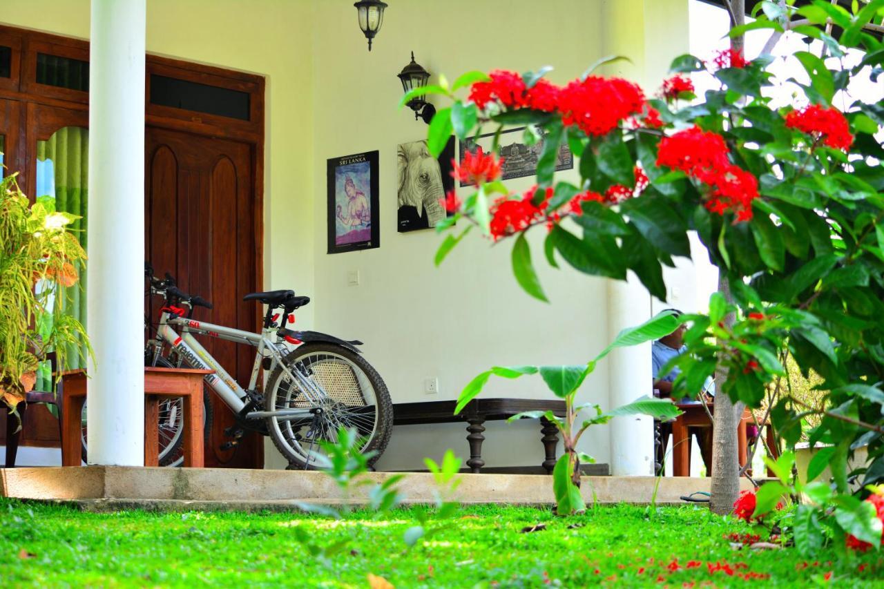 Hideaway Homestay Habarana Exterior foto